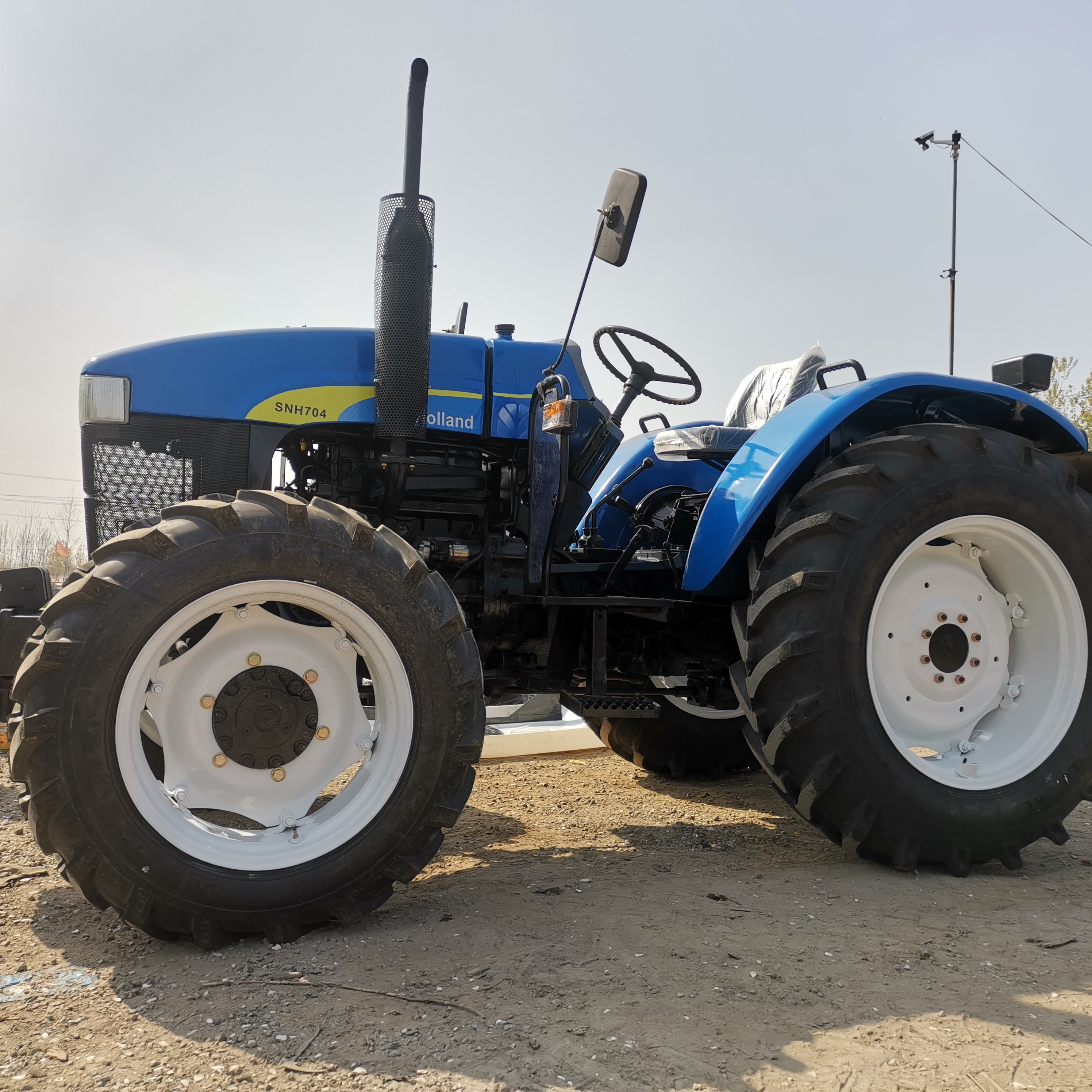 Cheap New n Holland 70HP 2WD 4WD Farm Used Tractor for Agriculture 754 804 904