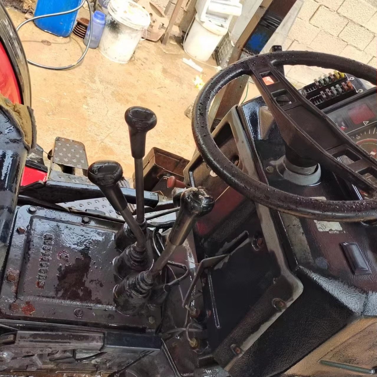 Used Tractors Massey Ferguson MF374 60HP 4WD Farm Orchard Compact Tractor Agricultural Machinery China Tractors Spare Parts