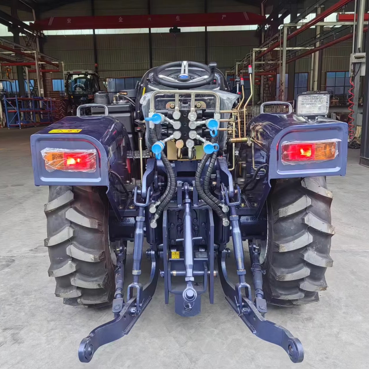 4x4 50 HP Multifunctional Agricultural Tractor Mini Four-Wheel Garden Tractor with Core Engine and Bearing Components