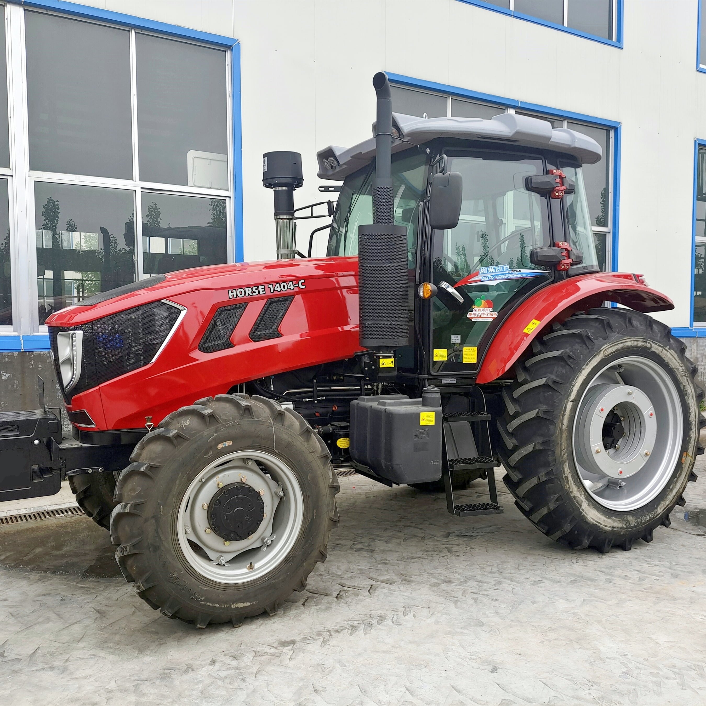 Auto Tracteur Sf300 Tracteur Professionnel 300 Cheveaux 500 hp 350hp 300 hp 350 hp Farm Tractor