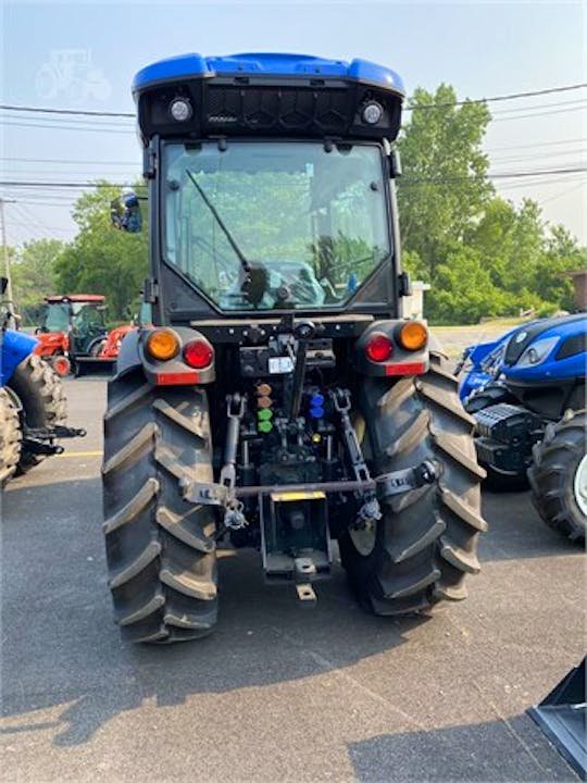 USED 2023 New Holland T4.120F Tractor Feature for Agricultural Use Farm Use