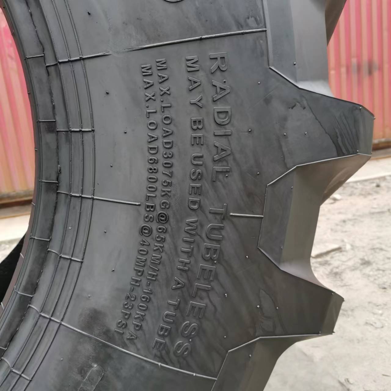Agriculture Tire 710/70R38 650/65r38 600/65R28 Radial Tractor Tyre