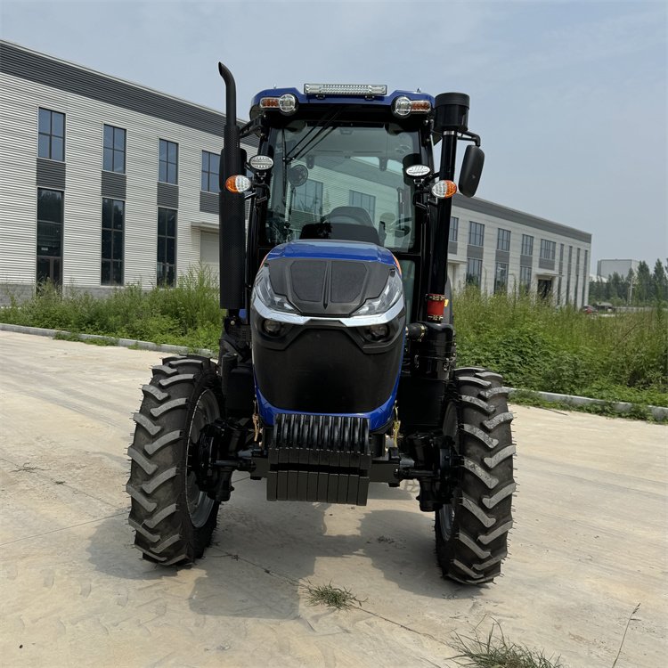 New Zoomlion Tractor Air Conditioner Convenient Tractor 3000kg Four-Wheel Drive Tractor