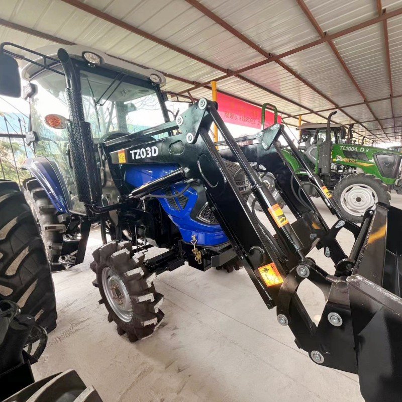 TAVOL 4*4 Orchard Garden Small Wheel Tractor Uses Farm Machine 25hp Mini Tractor for Agriculture