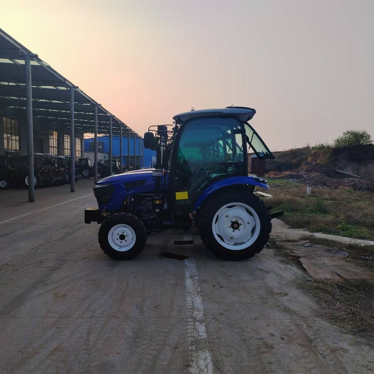 China Farming Tractors Cheap Farming Tractors Mini Small Wheel Walking Compact
