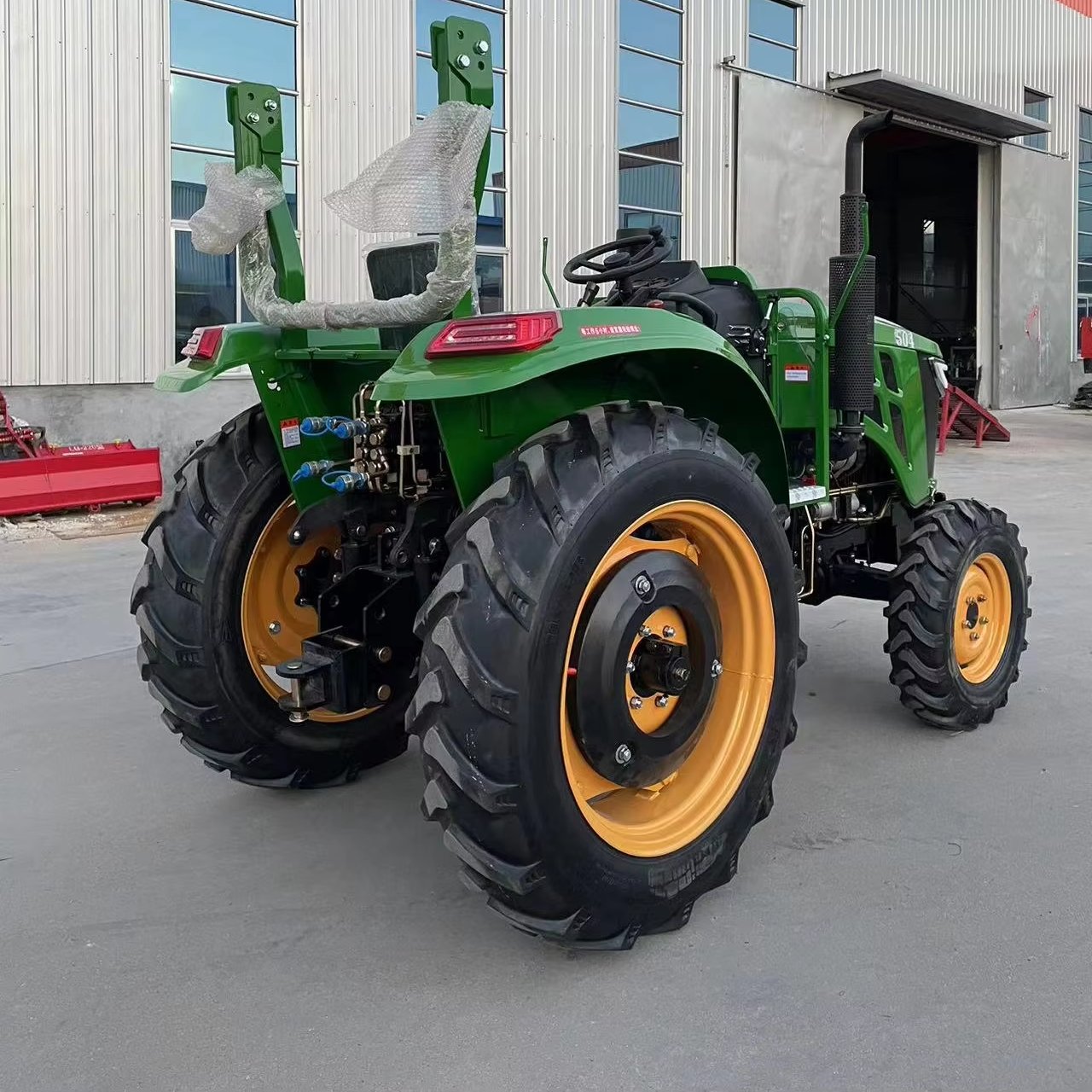 24HP 30HP 35HP 45HP 50HP 60HP Diesel Traktor New Design CE 4x4 Wheel Farm Tractor 20 HP to 160HP Compact Tractor for Sale