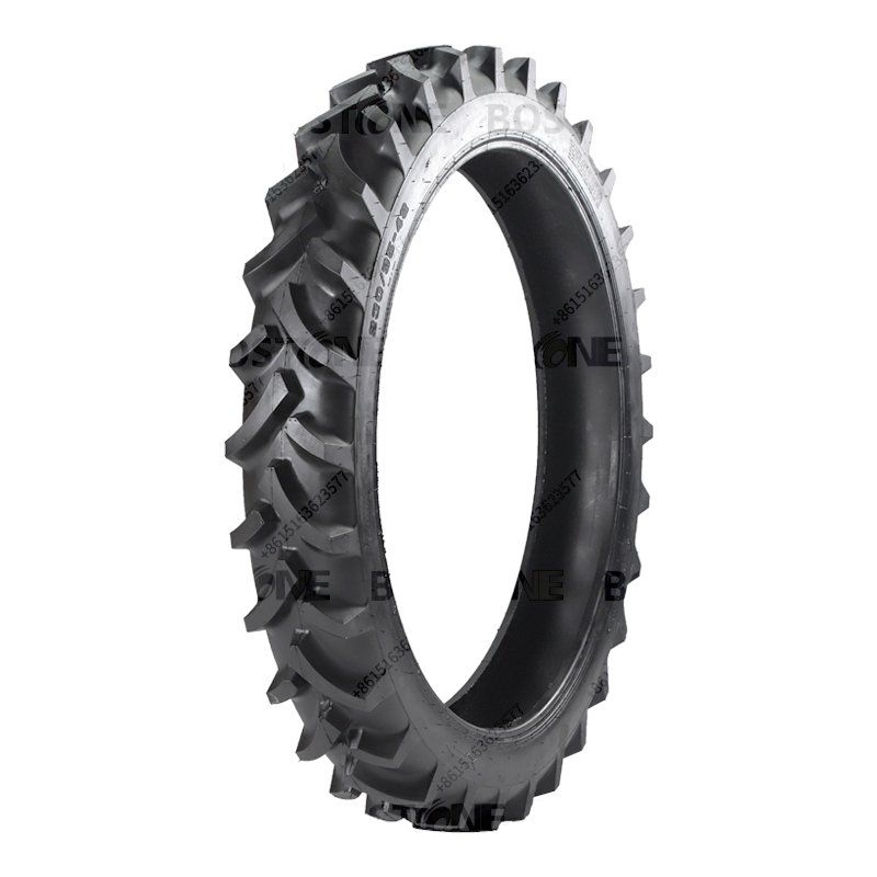 China Factory Wholesale W8x48 Agricultural Tractor Wheel Rim with Herringbone Tyres 9.5-48