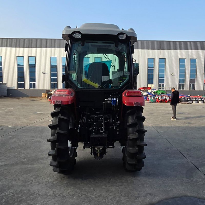 Multifunctional 4x4 Wheel 4wd 40hp 50hp 60hp 70hp Tractor Front Loader Farm Garden Tractor With Optional Parts