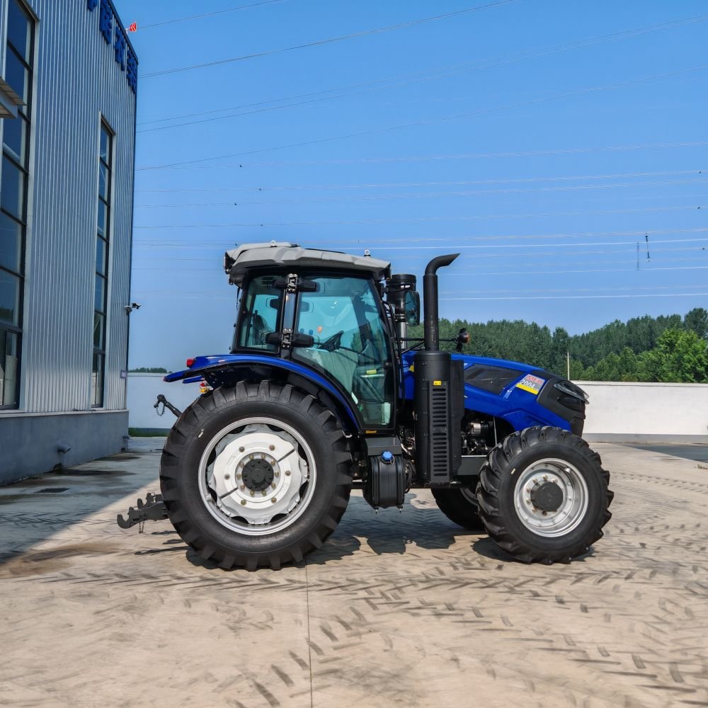 High Quality 4WD 200hp Agricultural Tractor with Cab Fuel-Efficient and Easy to Operate