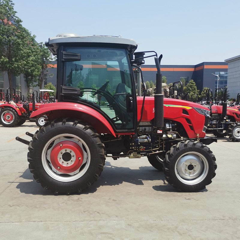 Shandong Factory's Mini Farming 70hp Tractor 4WD Wheel with Front Loader Essential Engine and Pump Components