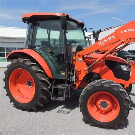 Used 4x4 Wheel Drive Kubota Farm Tractor With Front End Loader for Farm Land