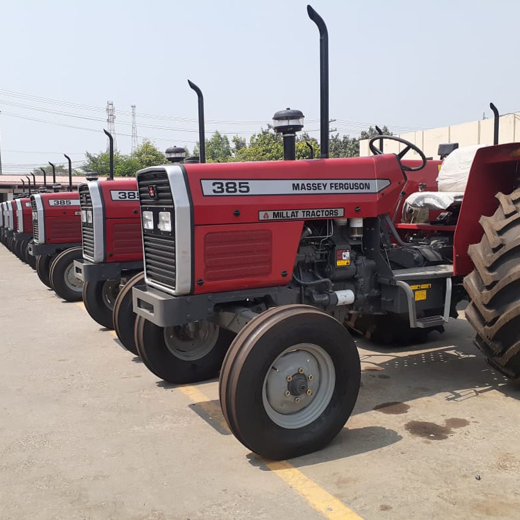 New Model Agriculture Tractor with Turbo Engine and Air-Conditioned Wholesale Price