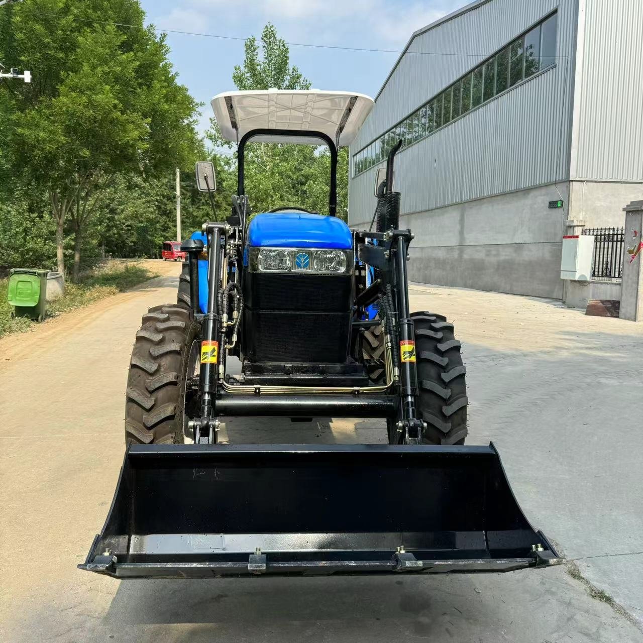 Used New Holland 70HP Farm Tractor with Front Loader