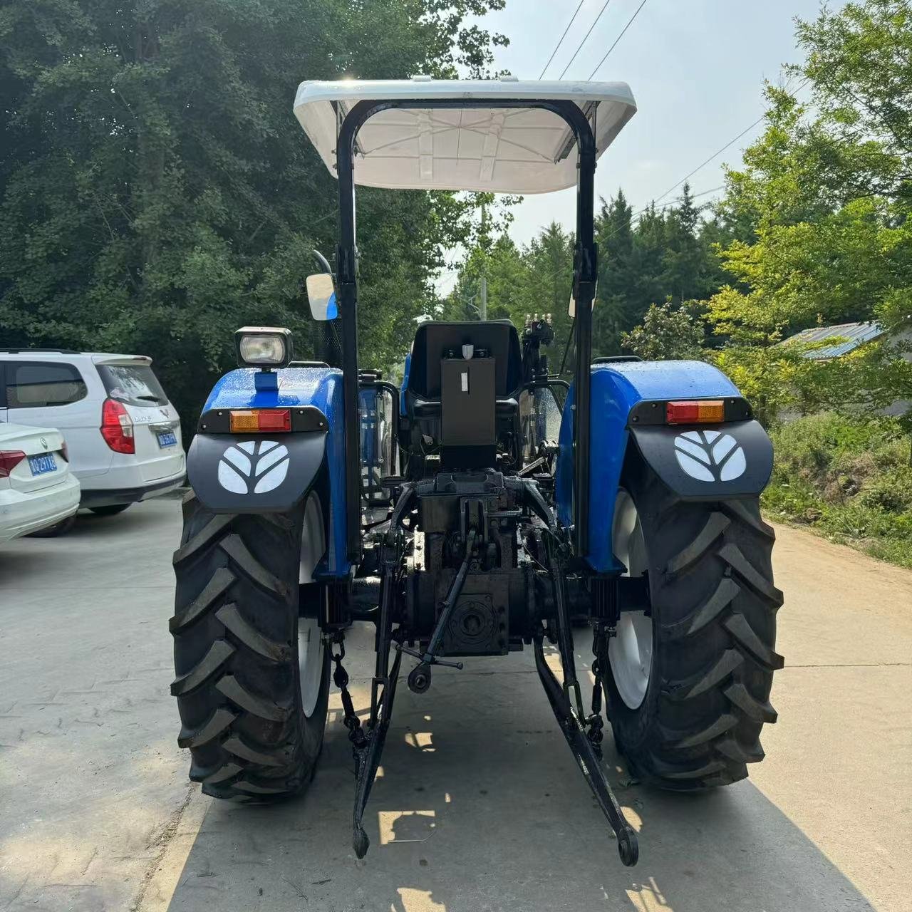 Used New Holland 70HP Farm Tractor with Front Loader