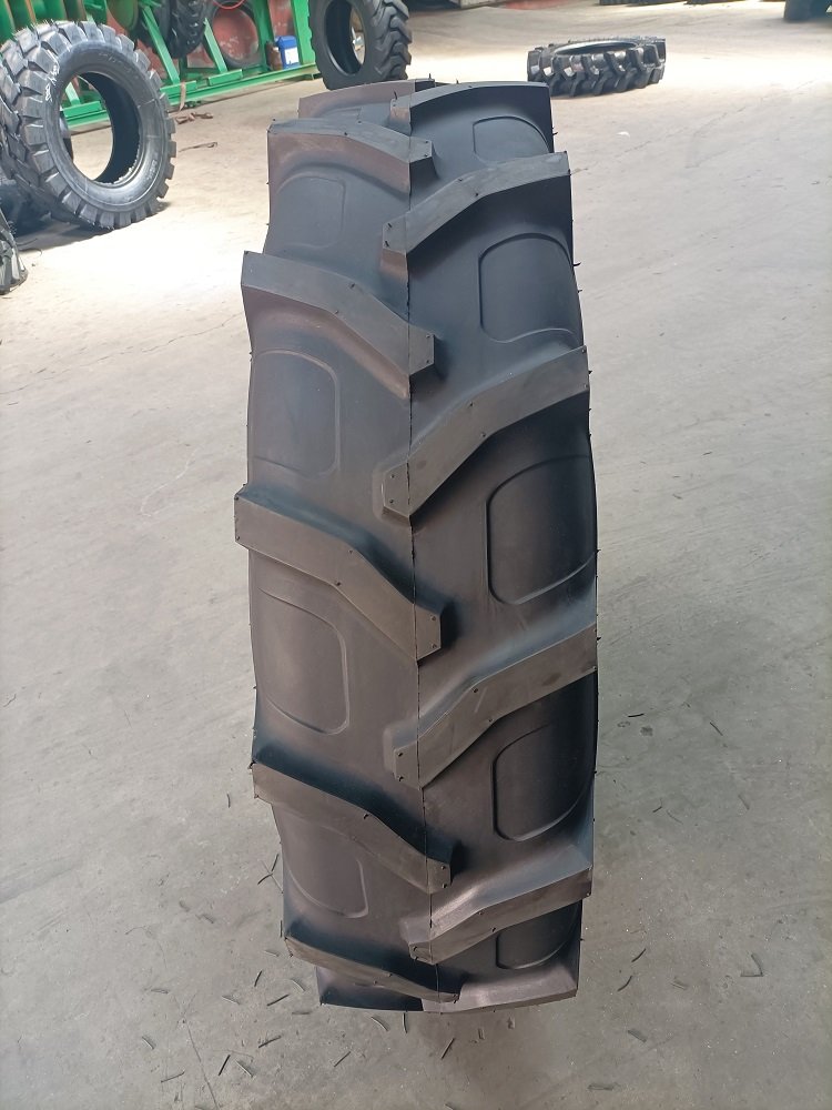 Agricultural Tractor Tyre 14.9-24 R1 Pattern Black Rubber Agricultural Tyre