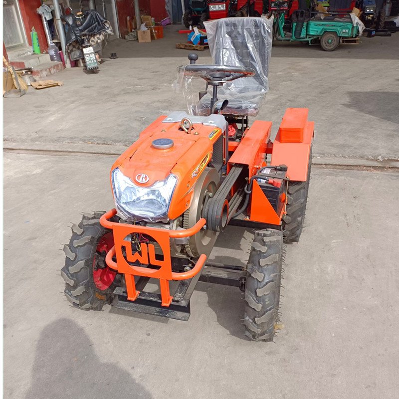 New Trend Mini Tractor for Cultivation Multifunctional 2WD 4WD Wheel Tiller with Diesel Engine Motor Gearbox for Agriculture