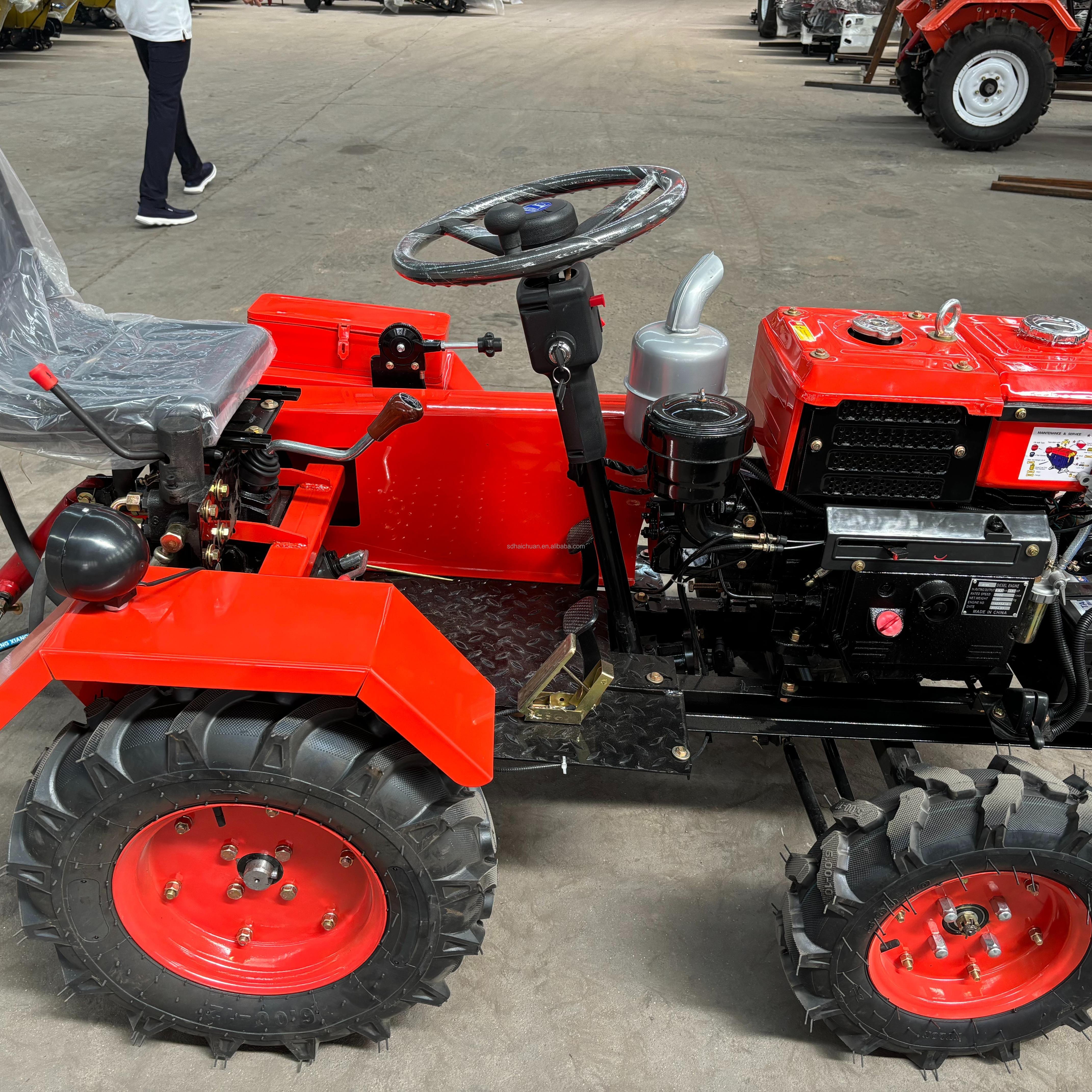 Factory Selling High Quality Agricultural Machinery Mini Tractor Farm Tractor 15hp Wheel Tractor