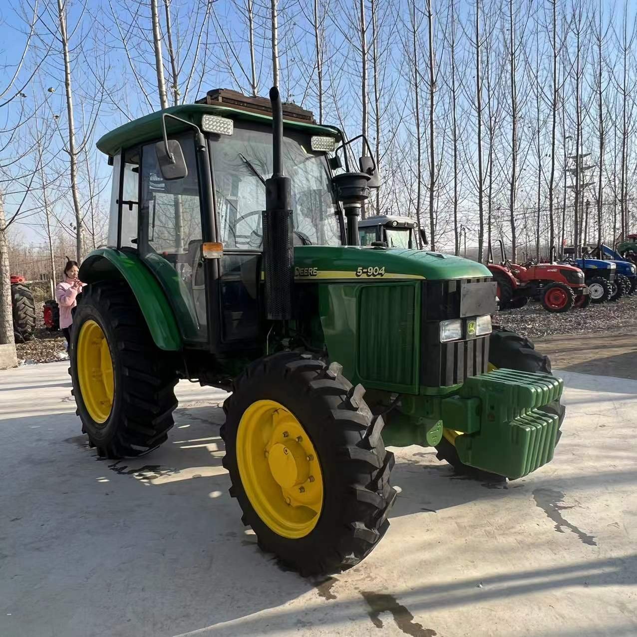 Factory Supply Used Farm Tractor for Agricultural 90hp Wheel Tractor for Sale