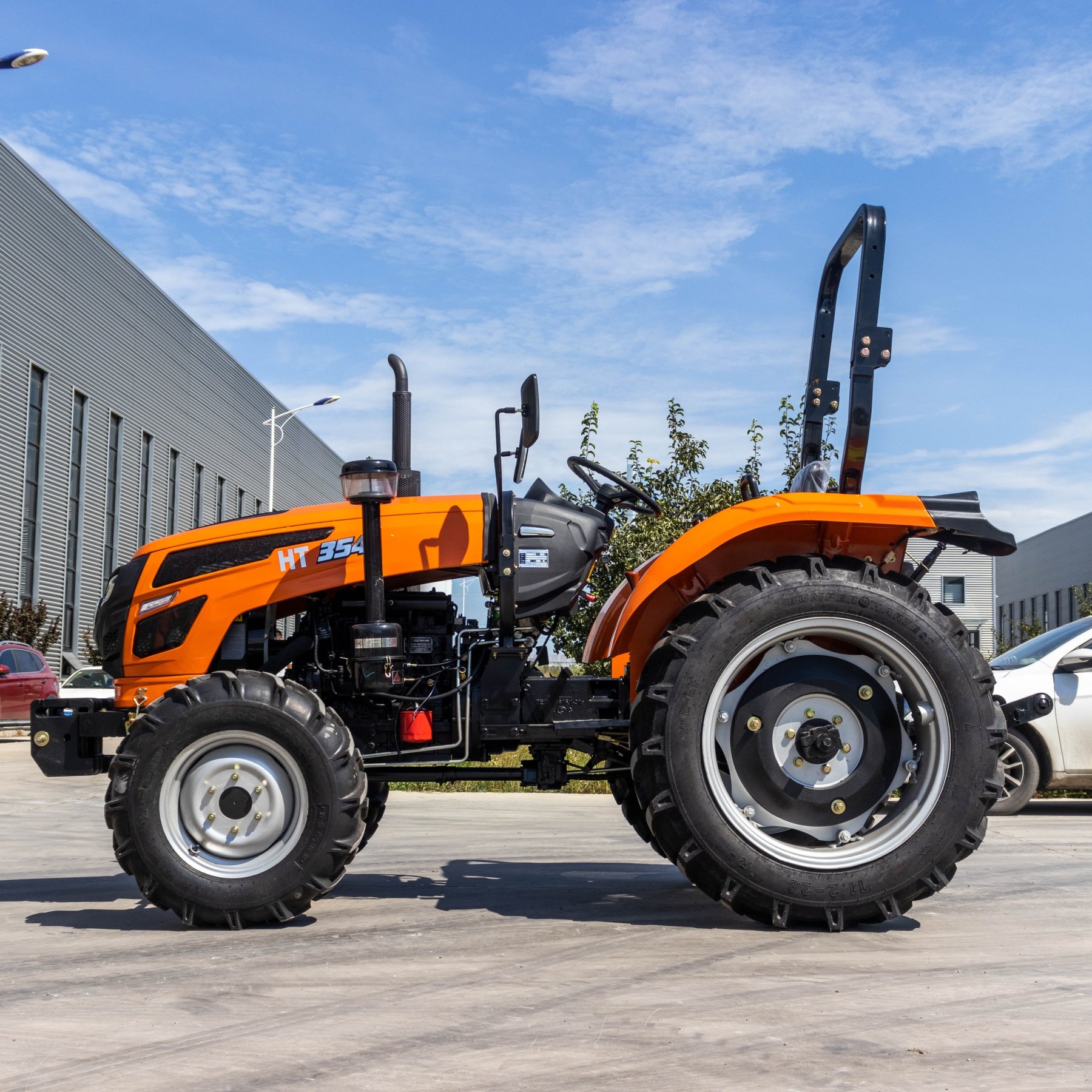 35hp Agricultural Mini Tractor 4WD Front Wheel Loader Tractor With Excavator Backhoe for Sale