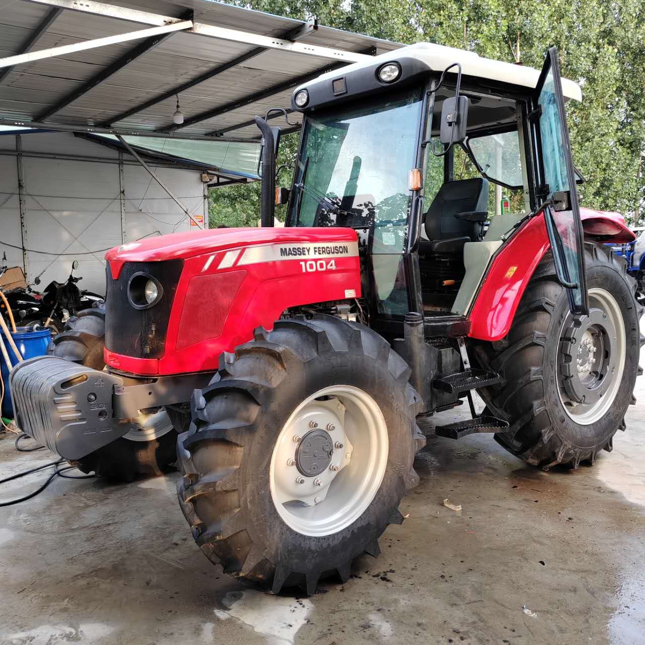 China Supplier Sale Buy 100HP Massey Ferguson Tractor for Sale 4WD Second Hand Agriculture Tractor