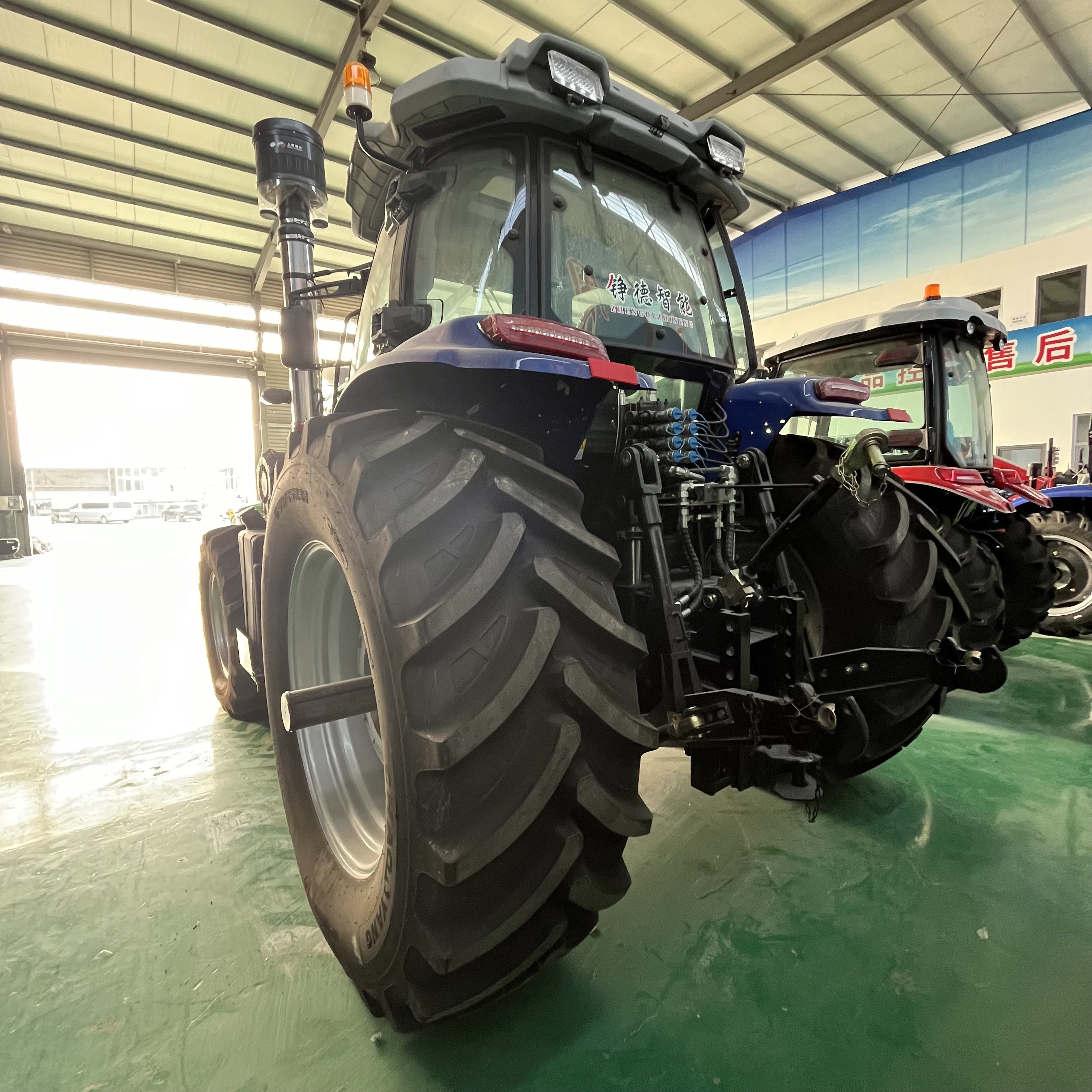 4WD100HP-180HP Tractor CE Orchard TractorFarm Tractor Walking Tractor for Agricultural Machinery