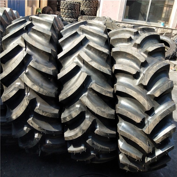 BIAS AGRICULTURAL TYRE 16.9-28 R-1 for Farm Tractor