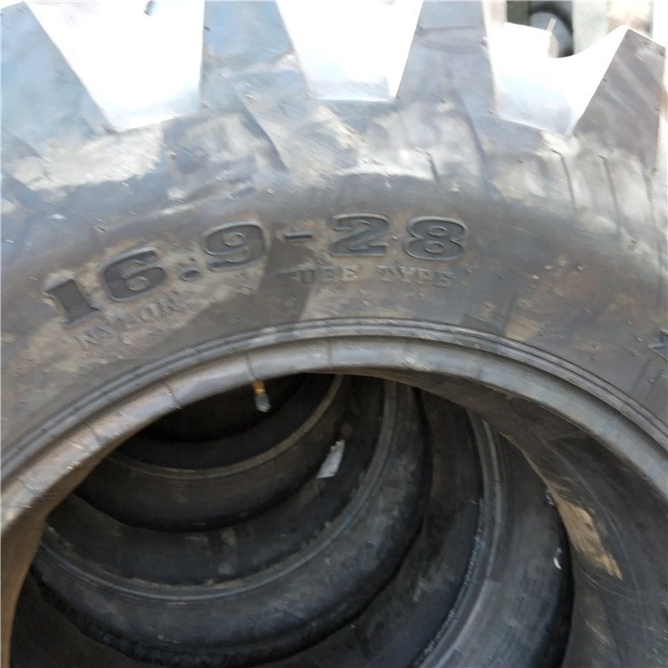 BIAS AGRICULTURAL TYRE 16.9-28 R-1 for Farm Tractor