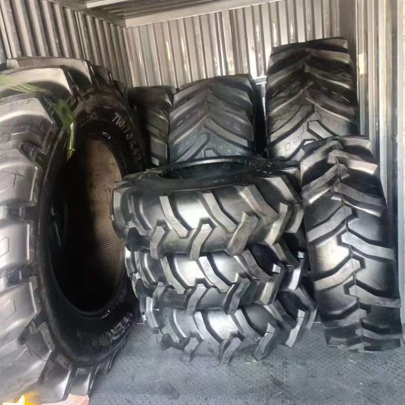 Industrial R4 Backhoe Tire 12.5/80-18 16.9 28 16.9-24 Backhoe Tire 19.5lx24 Tires for Sale 19.5l-24