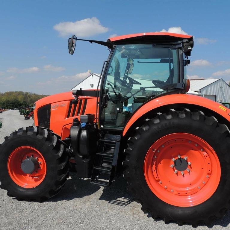 Newest Multifunctional 150HP Kubota Tractor / M7-132 Kubota Farm Tractor for Sell