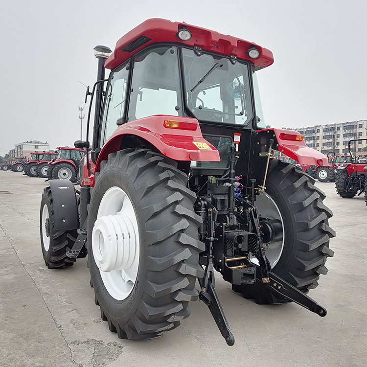 1404 Automatic Farm Tractor Cabin Famous Brand Kobota Tractor 1404 Automatic Farm 140hp Multifunctional 4WD Yto Engine Tractor