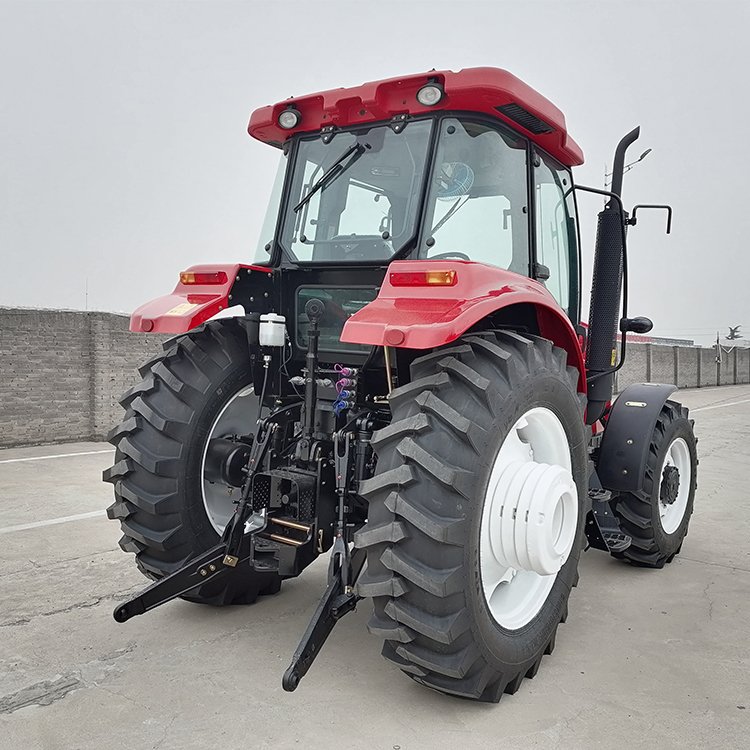 1404 Automatic Farm Tractor Cabin Famous Brand Kobota Tractor 1404 Automatic Farm 140hp Multifunctional 4WD Yto Engine Tractor