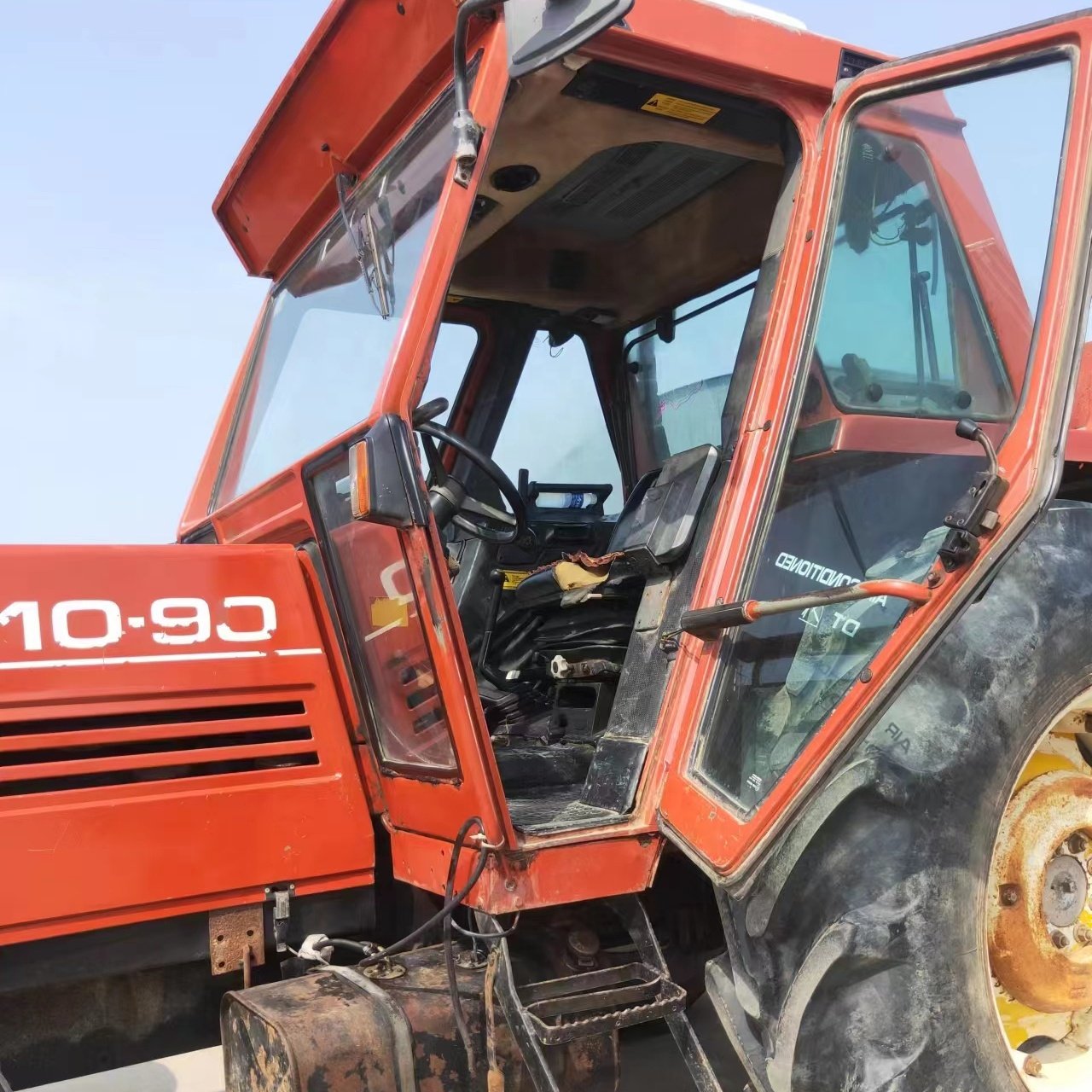 Used Tractor Fiat Holland 110-90 110HP 4x4wd Agricultural Equipment Cheap Farm Machines Two Wheel Holland TT75 TD5