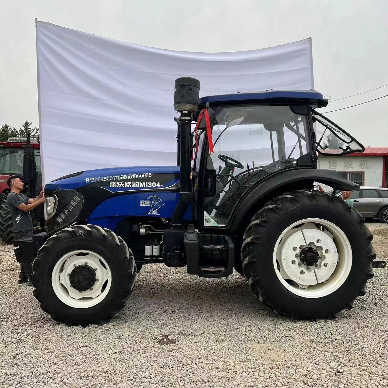 Foton Lovol Weichai Lovol Tractor Hot-selling New Arrival 130HP M1304-D LOVOL Tractor Used Agriculture Farm Tractor