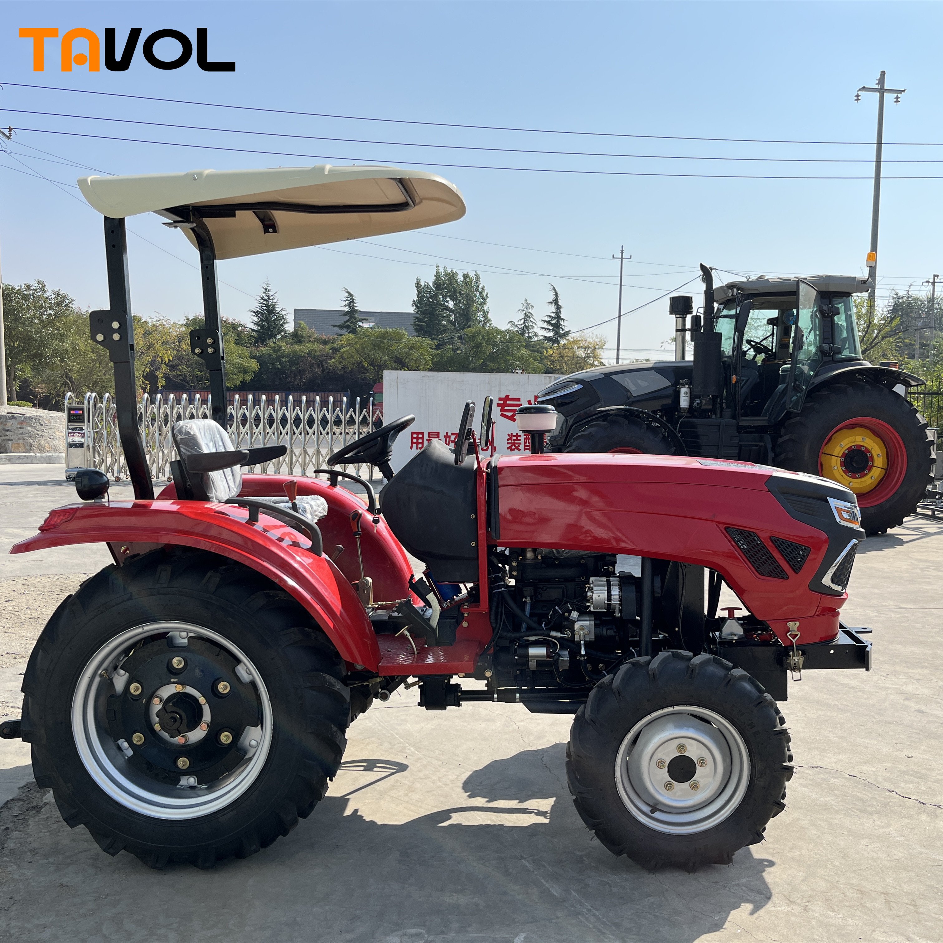 Tavol Mini 4x4 Wheeled Tractor Agriculture Tractor 25 HP 30HP Tractors With Farming Machine