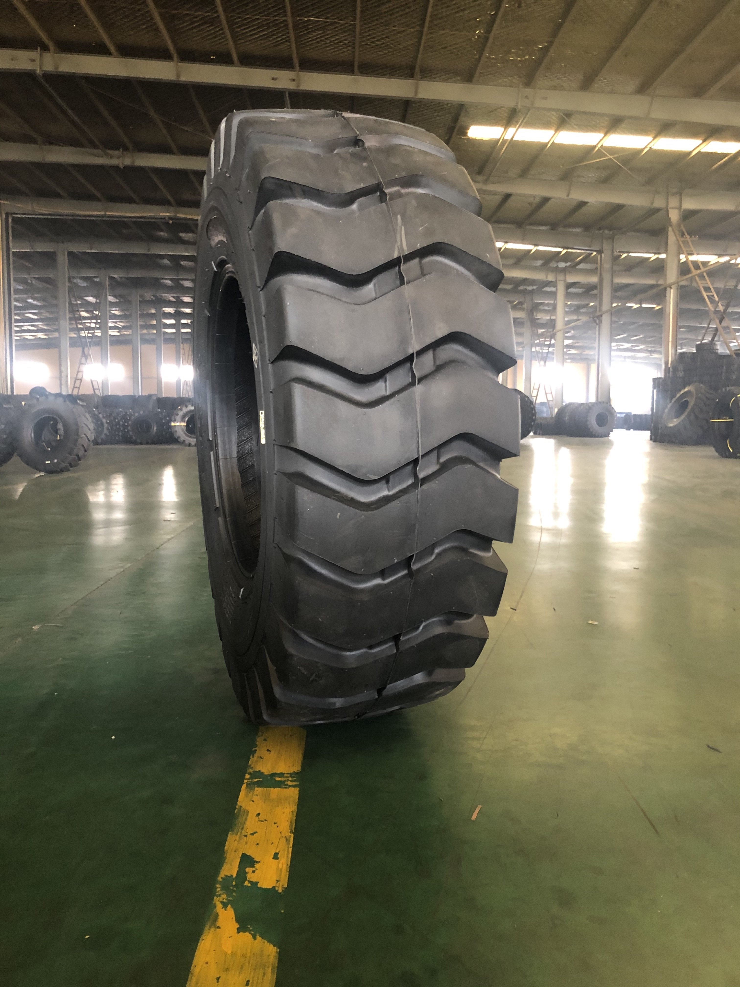 High Quality Heavy-Duty Agricultural Tractor Tires New Condition Bias Design OTR Rubber Material From Chinese Supplier 16.9-28