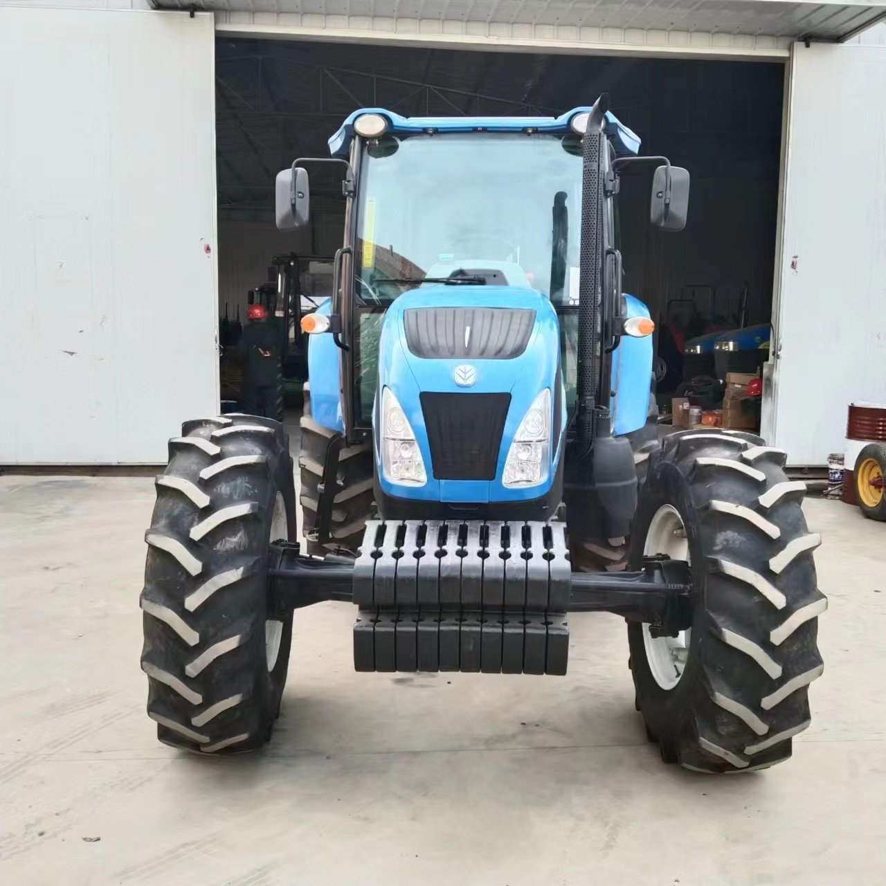 Made in Turkey T1104 Fiat Engine Used Tractor 110hp TD5110 4WD Agriculture Tractor Available With Accessories with Fiat Engine