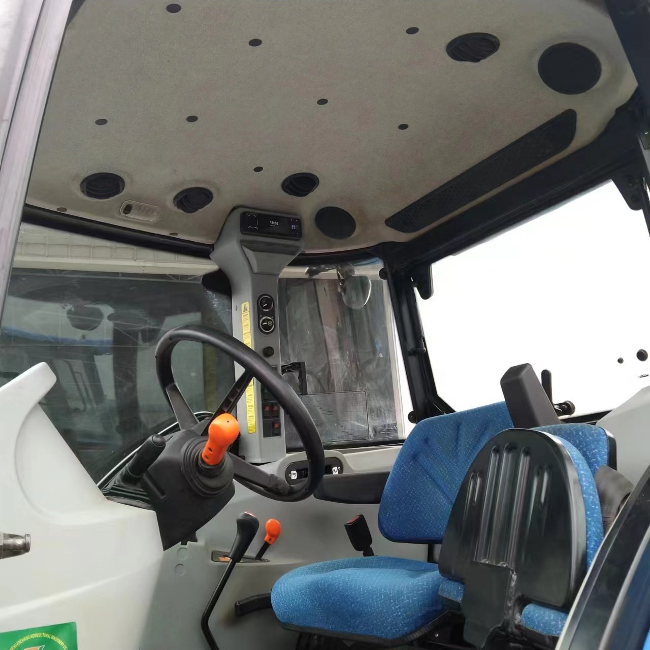 Made in Turkey T1104 Fiat Engine Used Tractor 110hp TD5110 4WD Agriculture Tractor Available With Accessories with Fiat Engine