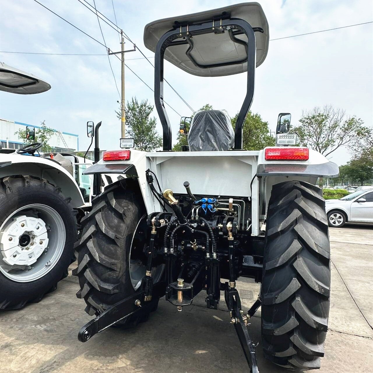2025 16+8 Shift 90hp 120hp 140hp 4wd Farm Wheel Tractor with YTO 140hp Engine in Tavol Brand China