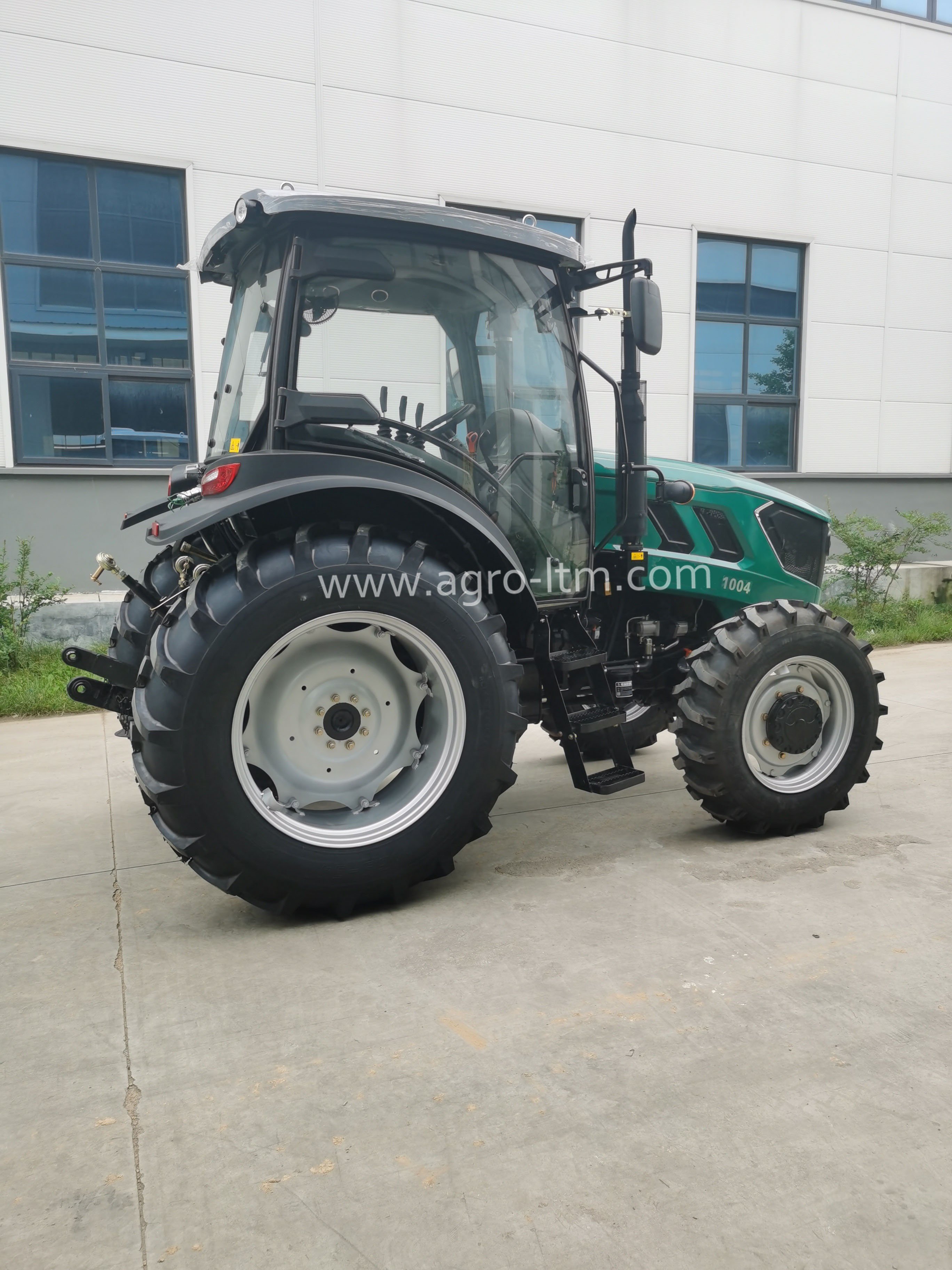 100HP 4WD Large Agricultural Wheel Farm Tractor With Good Quality