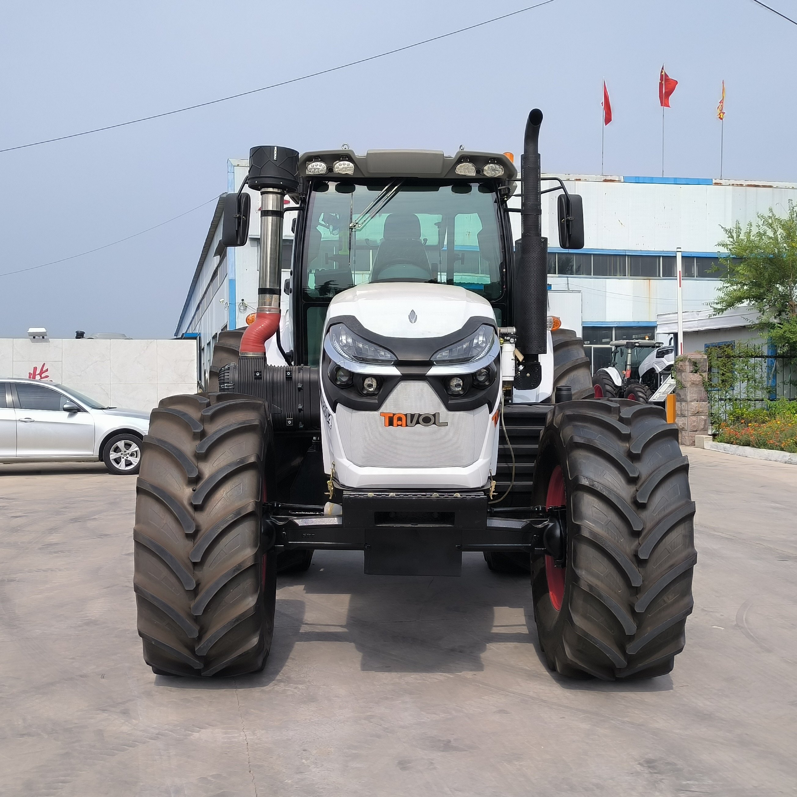 Top Brand Tavol Manufacturer Heavy Duty 250 hp 260hp 280hp 4x4 Agricultural Farm Tractor Agriculture Machinery Equipment Price