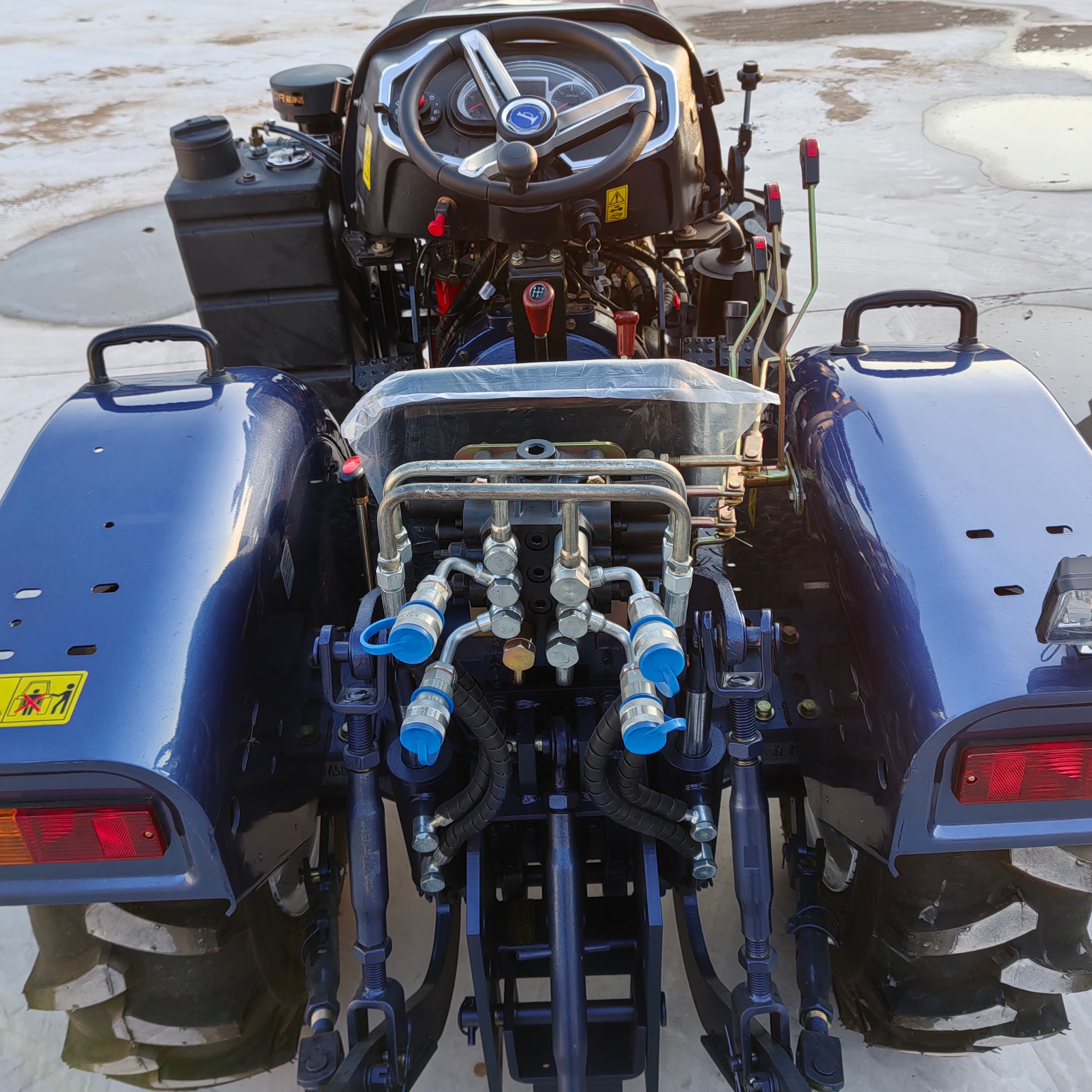 Multifunctional 50hp Agricultural Tractor Used 4x4 Diesel Engine Four-Wheel Tractor Engine Gearbox Pump Bearing Farms