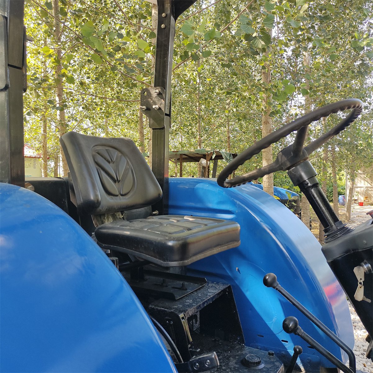 Snh704 New a Used Holland Agricultural Tractors Price Farm 80hp 90hp Tractors for Agriculture Used with China's High-quality
