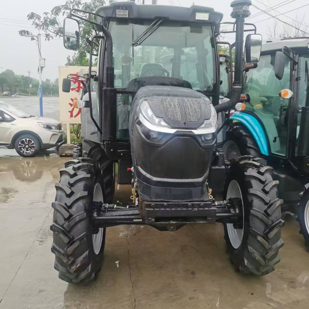 Hot Sale Mini Farm Tractors 4WD 4x4 with 30hp to 120hp Japan Engine Agriculture Farm Machinery
