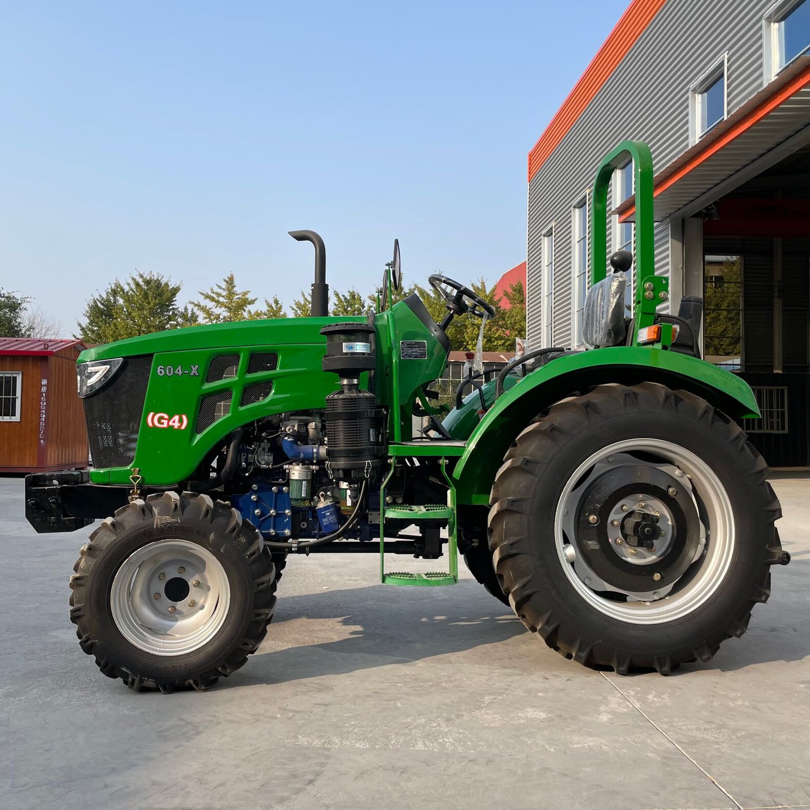 Quality Agriculture New Tractors Farm Tractors EPA Engine 4 Wheel Tractor Available Now
