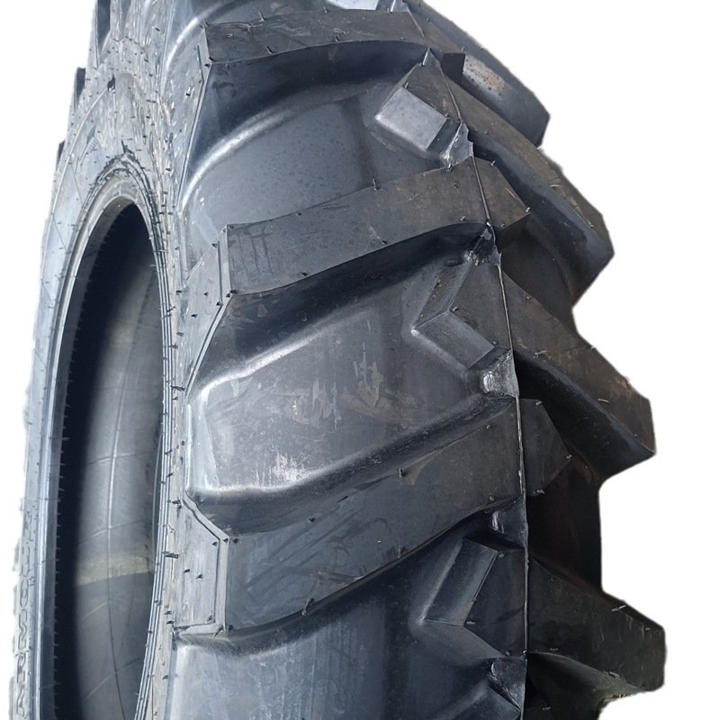 Qualified Farm Agricultural Tractor Tires 7.50-16 12.4 28 15.5 38 20.8-38 20.8x38 18 4 38 9.5 24 9.5-36 13.6 16 Tires