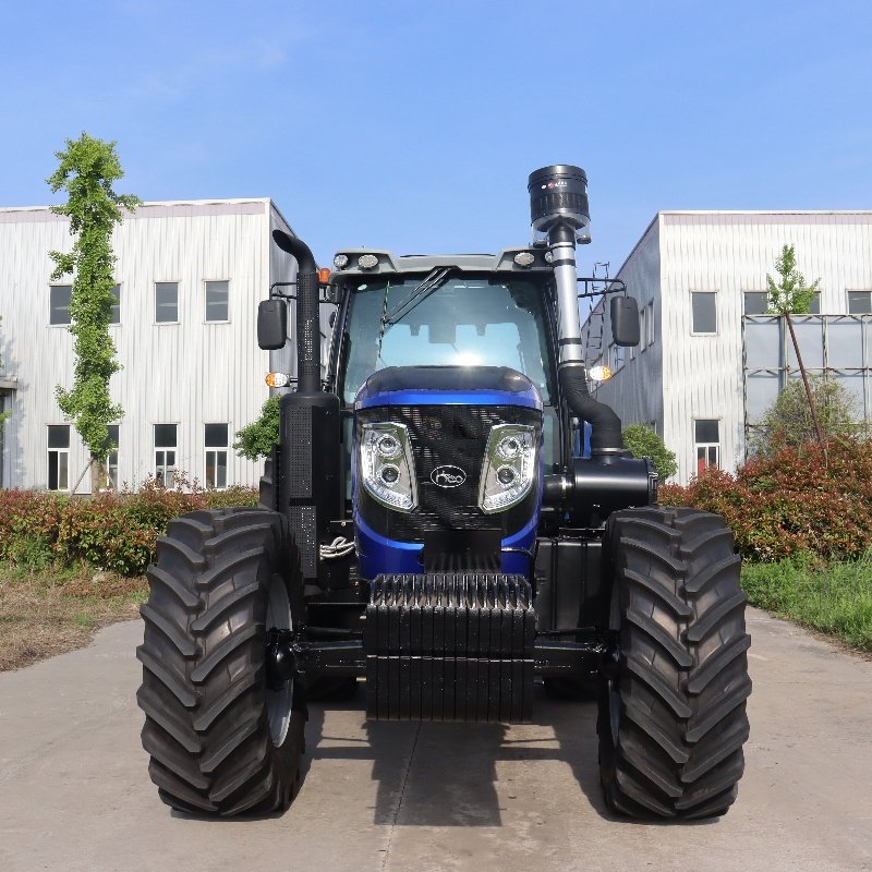 New 4x4 4WD China Tractor CE Certified Farm Machines for Agricultural Equipment Farms