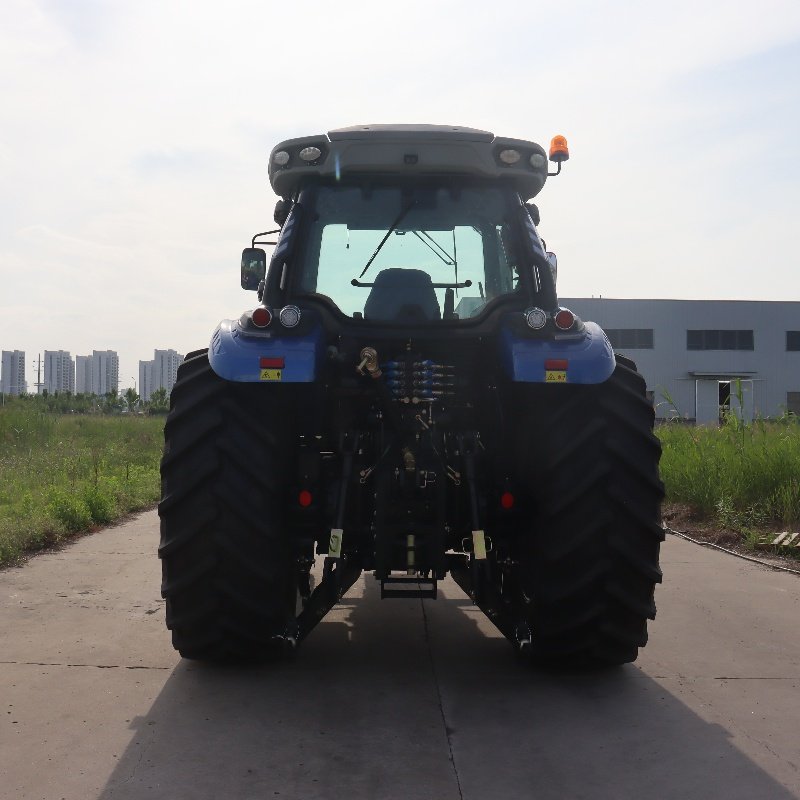 New 4x4 4WD China Tractor CE Certified Farm Machines for Agricultural Equipment Farms