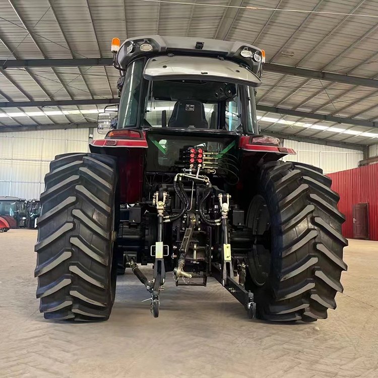Latest Design Superior Quality 260Hp 4WD Chinese Agriculture Tractor Wheel Tractor
