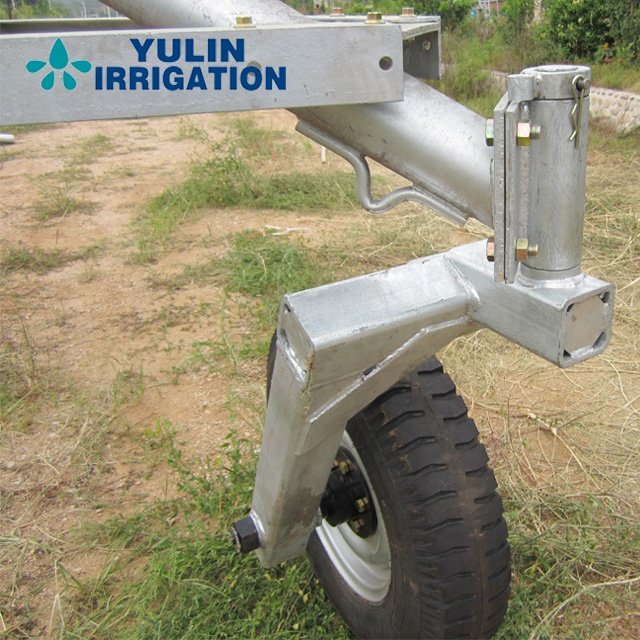 Tractor Mobile Sprinkler Irrigation System Twable Centre Pivot Irrigation Systems for Sale