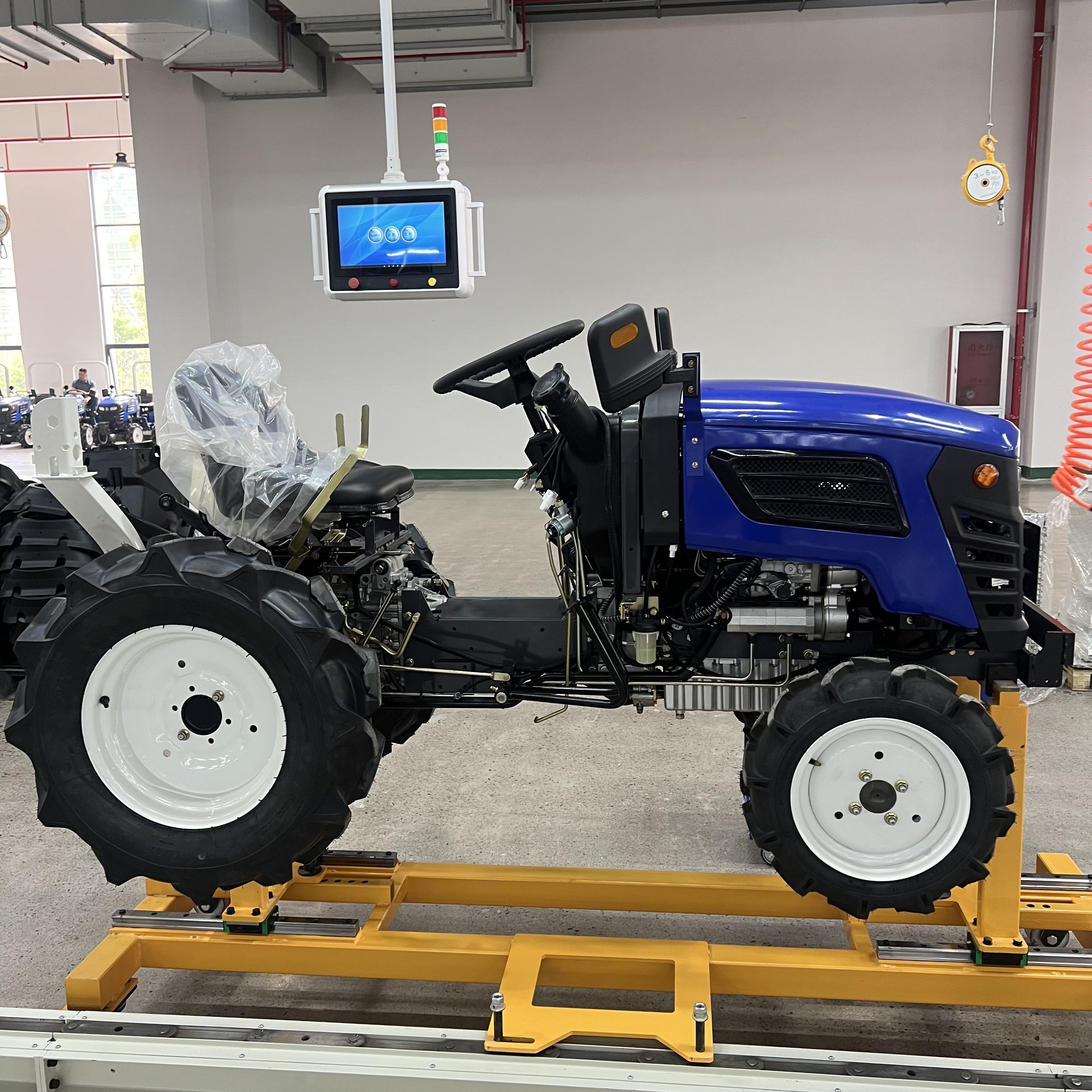 Sub-compact Wheeled Tractor TA254-A6 A9 25 HP Tractors Mini 4x4 Granja Agriculture Walking Tractor Suitable for Hills Off-road